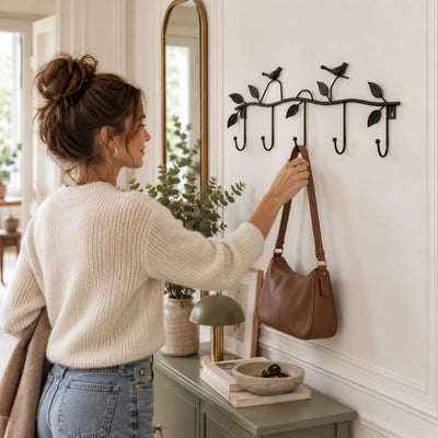 patere-murale-laurence-accroche-son-sac