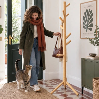 porte-manteau-sur-pied-lorraine-accueille-son-chat
