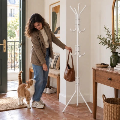 porte-manteau-sur-pied-odette-accueille-son-chat