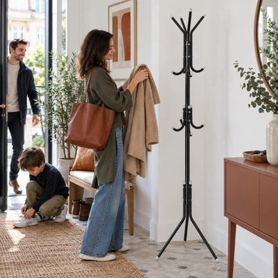 porte-manteau-sur-pied-renee-famille-entre-a-la-maison