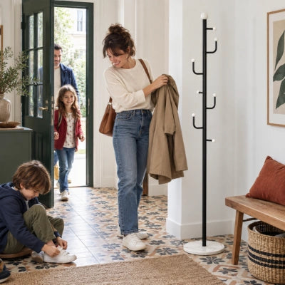 porte-manteau-sur-pied-solange-famille-entre-a-la-maison